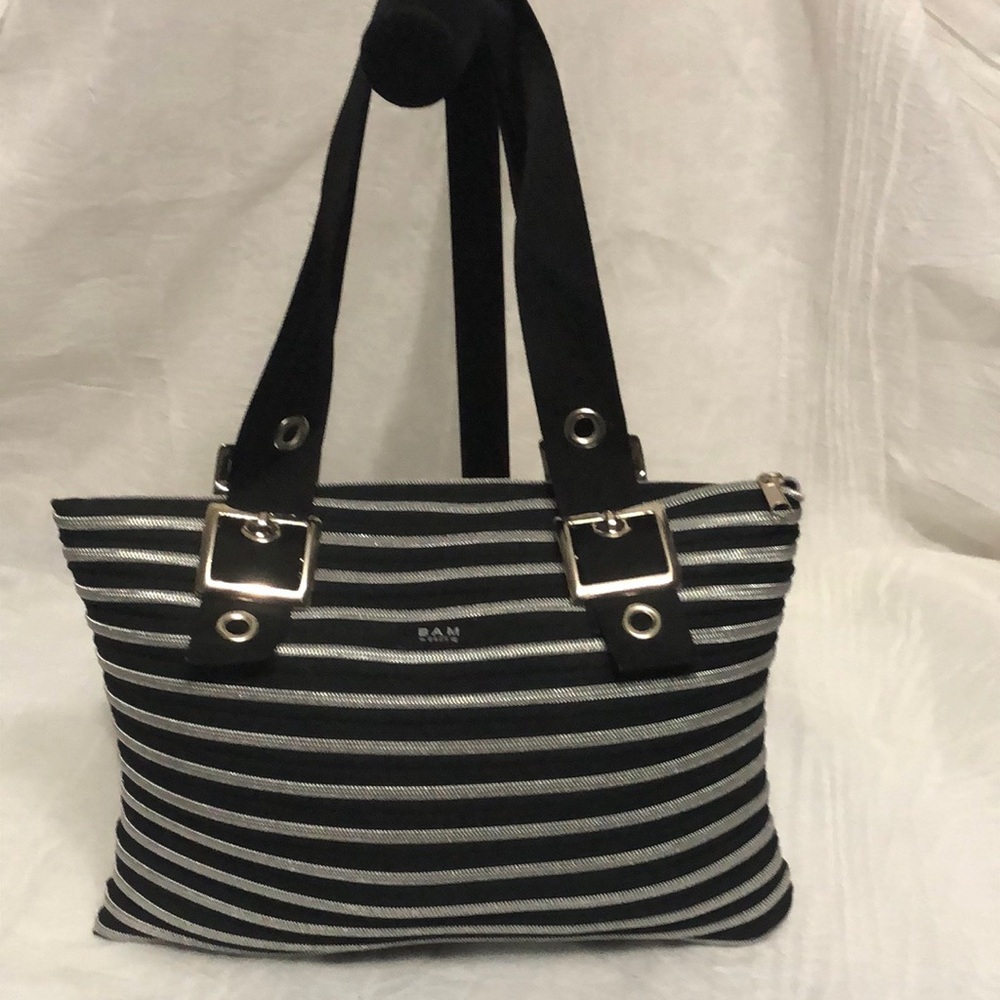 BAM  Forever Zipper Bag NWOT